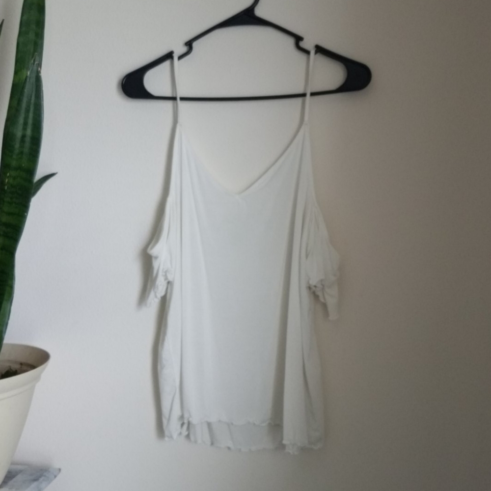 AE cold shoulder